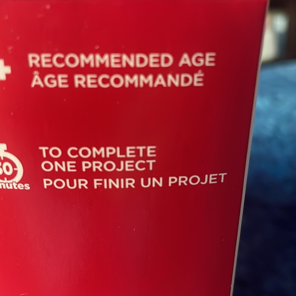 Creatology felt Christmas tree craft kit - Picture 7 of 12